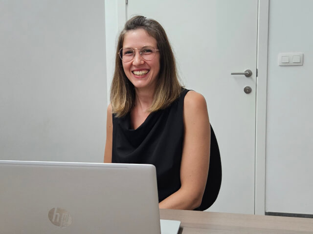secretaresse en verpleegkundige Jessy Luys